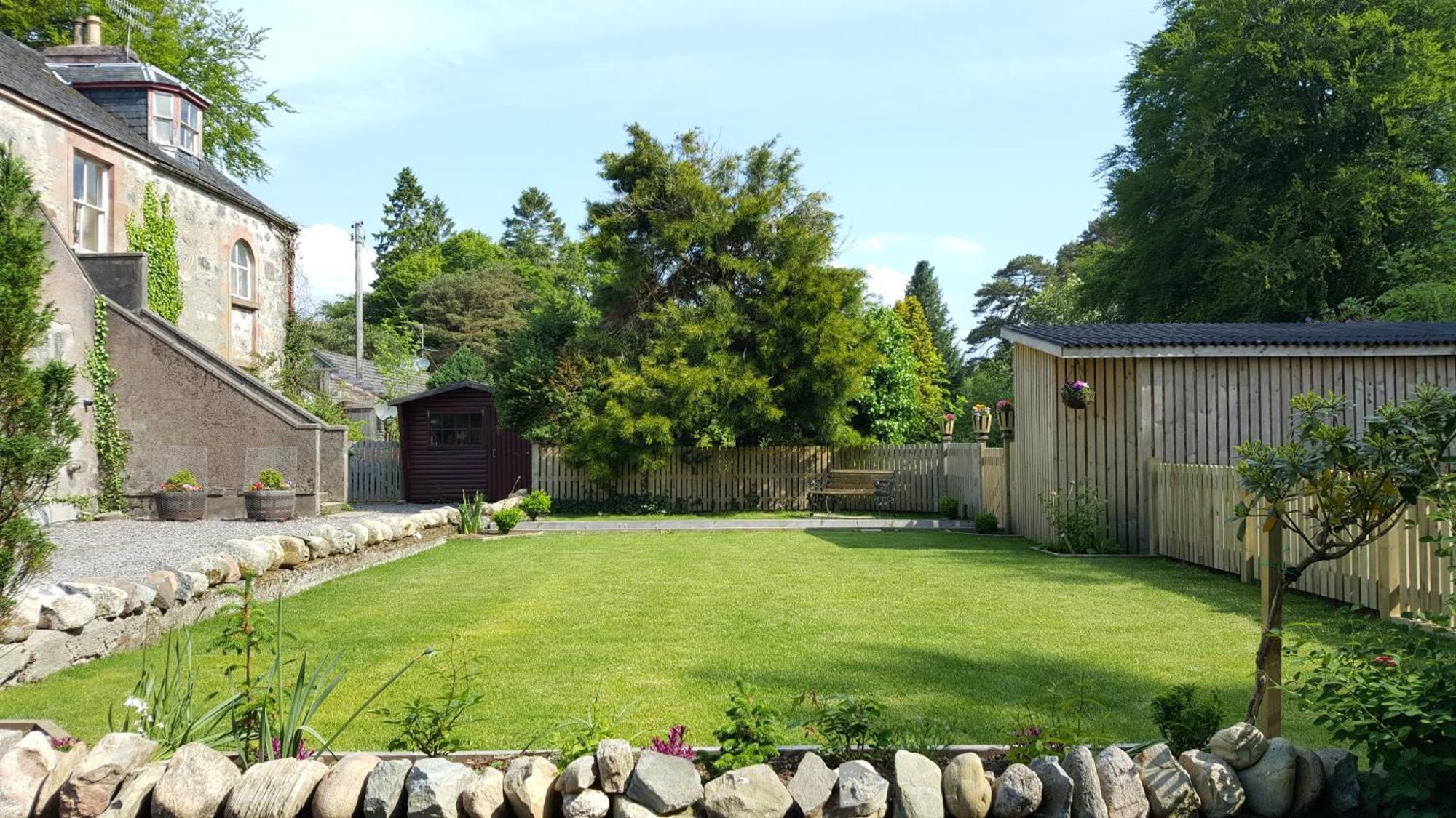 The Old Convent Holiday Apartments Fort Augustus Exterior foto